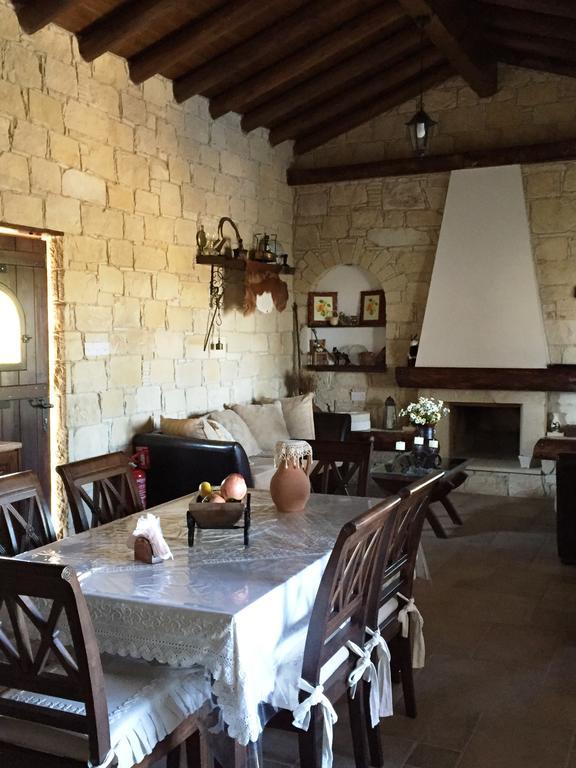 Paradise Traditional House Maroni Exterior foto